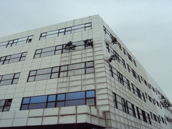 현대자동차서비스센터 동부점 외벽청소